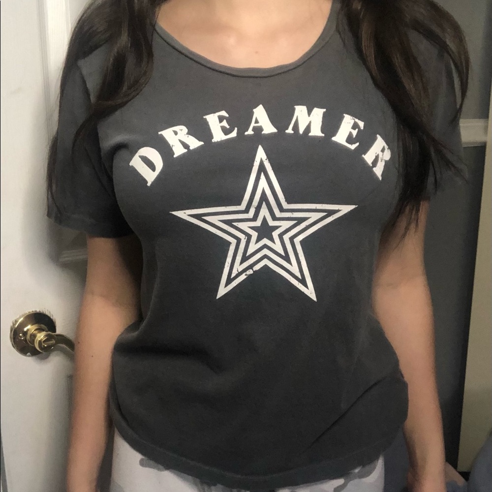“Dreamer” gray t-shirt
